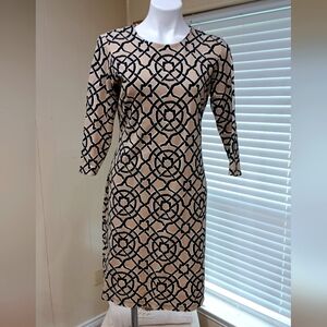 J Mclaughlin Sheath Dress Size Small Tan Black Imperial Trellis Print